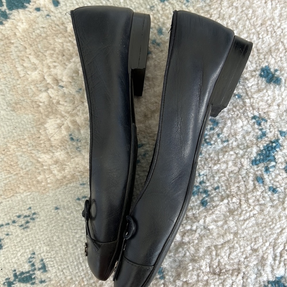 Chanel navy blue Interlocking CC logo leather ballet flats 35 - Picture 4 of 6